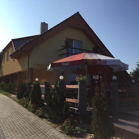 Zlota Rybka Lubniewice Hotel Exterior photo